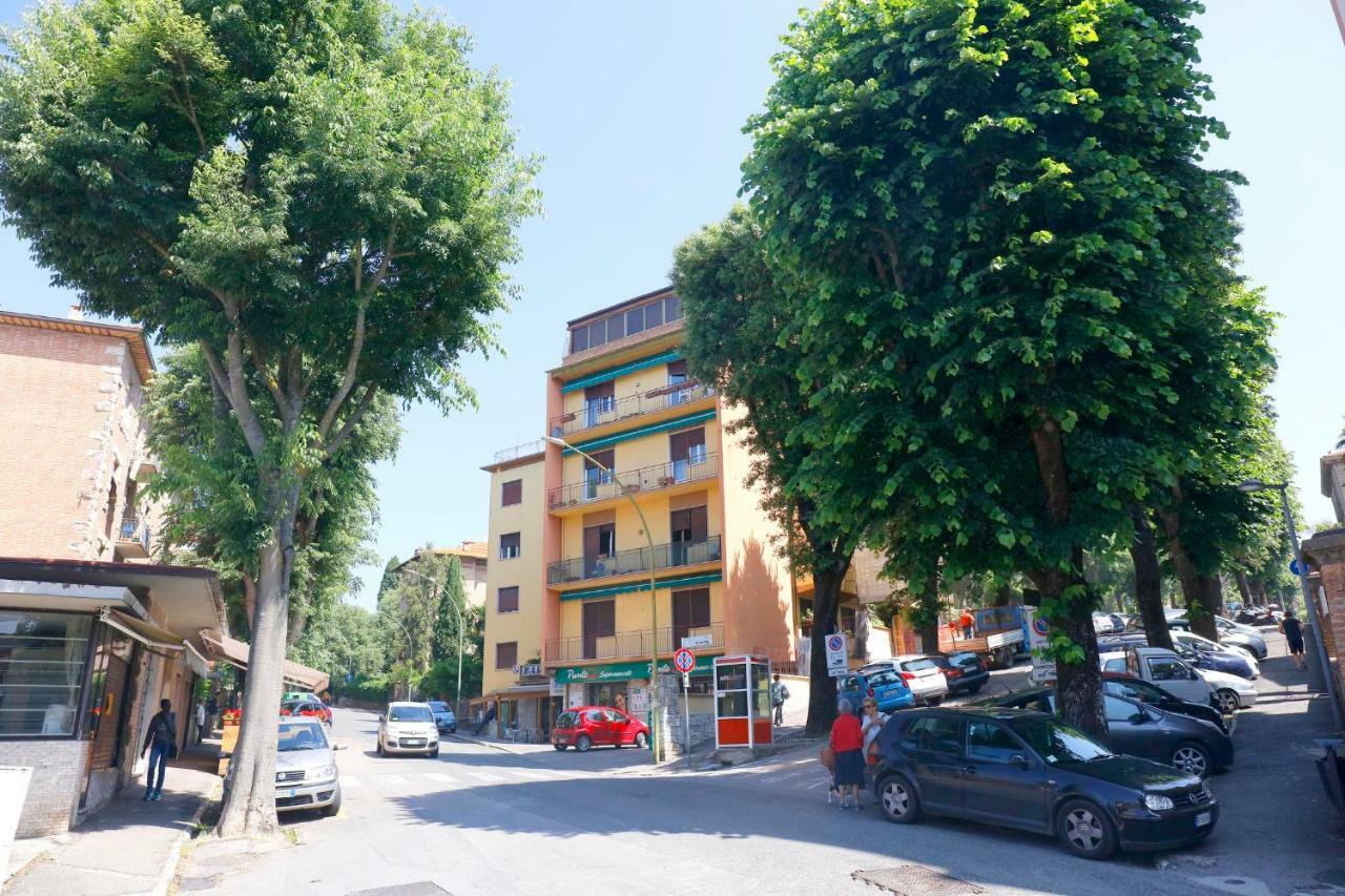 Siena Uptown - Sabrina'S Cozy Apartment エクステリア 写真
